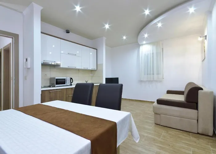 Cavar, Close To The Apartamento *